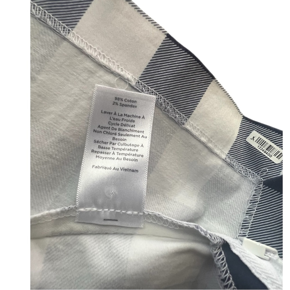 Talbots Plaid Sleeveless Side Zipper Back Button top. Size 8 - Picture 7 of 8